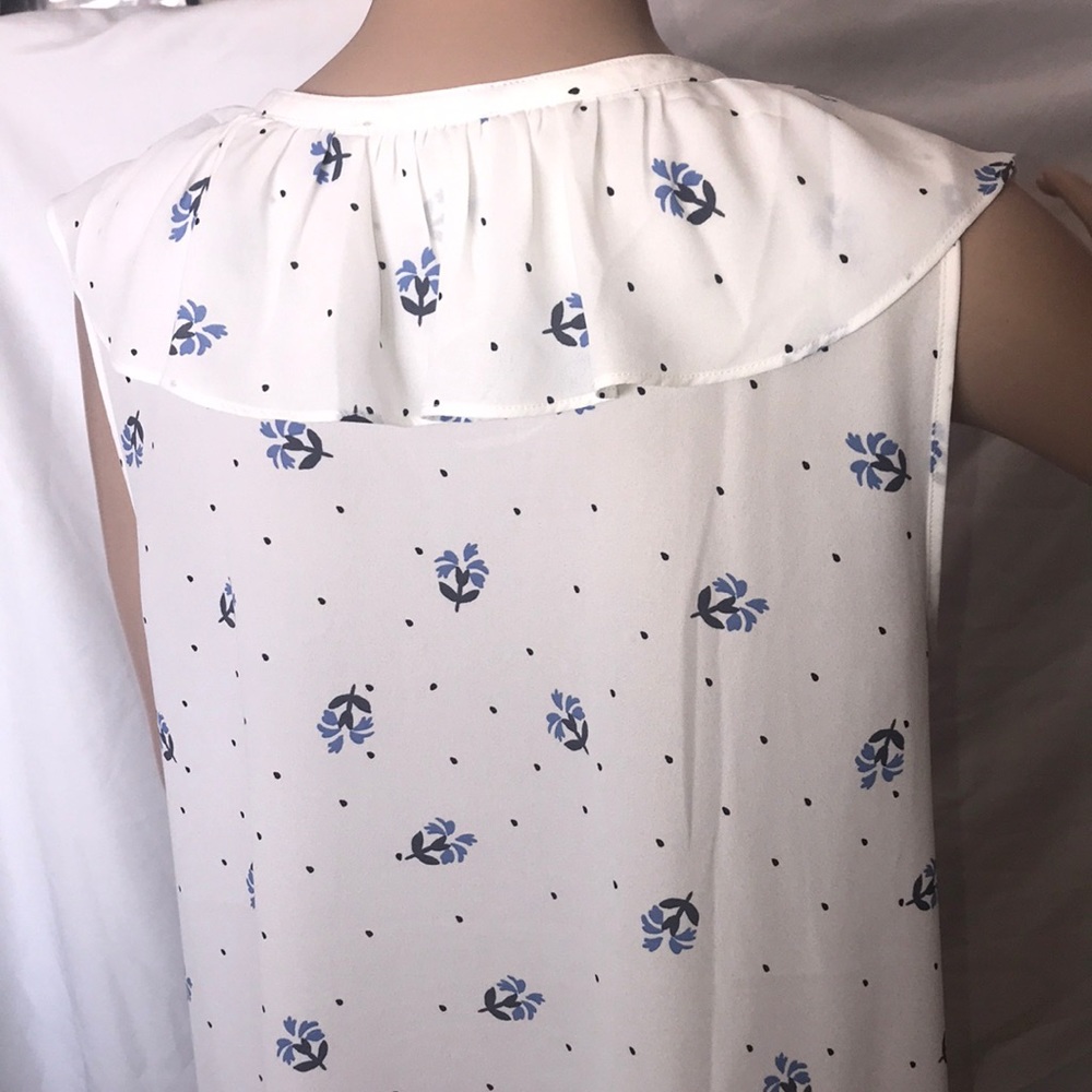LOFT White and Blue Floral Blouse - Picture 4 of 5